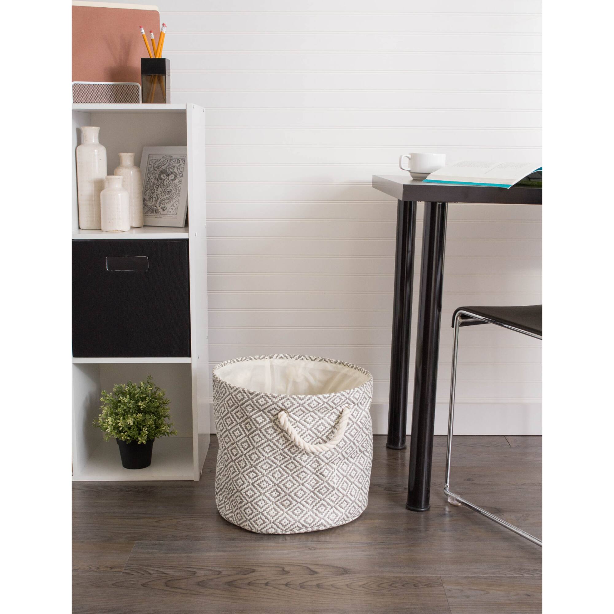 DII® Small Gray Geo Diamond Round Paper Bin